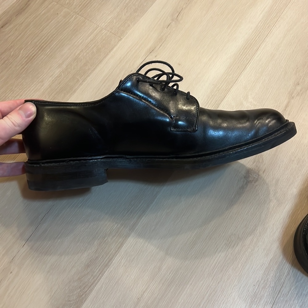 Black Allen Edmonds Dress Shoes. Size 10.5 D width - Picture 4 of 8